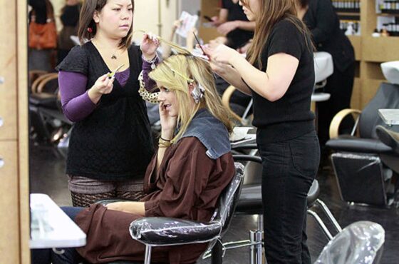 How to Use a Salon Finder to Compare Services, Prices, and Reviews
